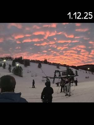 seven springs was looking beautiful yesterday😋 (having a lot of fun with this new gopro) #snowboarding #ski #gopro #arbor #skiing #sevensprings #fyp #foryoupage #viral #viralvideos 