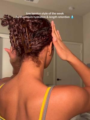 I love when the twists are nice & juicy 💦 #protectivestyles #naturalhairstyles #lowtensionhairstyles #moisture #naturalhair #flattwist 