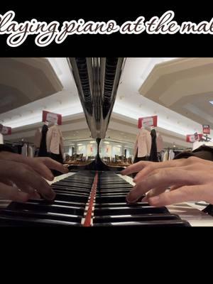 #piano #music #pianomusic #pianist #pianists #pianoplayer #pianoplayers #mall #publicpiano 