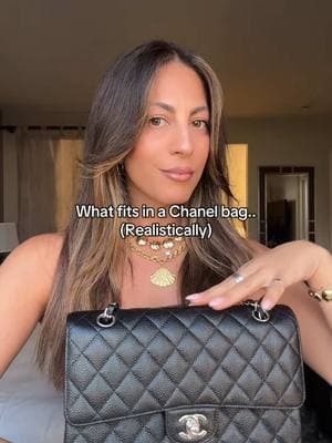 Mary Poppins over here…  This is everything that I can realistically fit in my Chanel Classic Flap (medium) x  #chanelclassicflap #chanelbag #whatsinmybag 