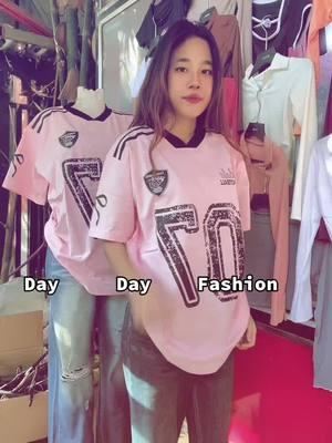 🖤တကယ့်အလှလေး🤒🎀#daydayfashion #fashion #ရောက်မလောက်လေးတွေ #နေပြည်တော်တပ်ကုန်း #dayday #လက်လီလက်ကားဝယ်ယူနိုင်ပါတယ်ရှင့် #နေပြည်တော်တပ်ကုန်း #tshirts #ဂျာစီ #thailand🇹🇭 #bkk #ဂျာစီ #jersey 