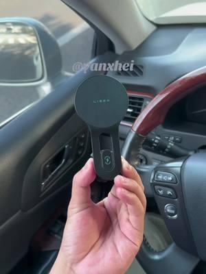 Car mobile phone holder #caraccessories #phonecarholder #carphoneholder #carholder #phoneholder #phoneholderforcar #cars #car #TikTokShop #lisen #Lisentravelstand #charger 