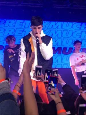 If you experienced the PM everywhere tour, you deserve a veterans discount. 🙂‍↕️ — #zionkuwonu #brandonarreaga #nickmara #edwinhonoret #boybands #concerts #livemusic 