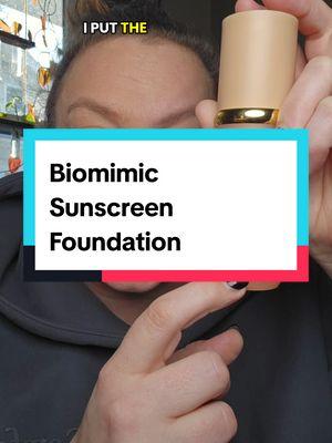 the way this biomimic sunscreen foundation just knows my skin tone 🤌 #biomimic #biomimicfoundation  #sunscreenfoundation  #spf50sunscreen #liquidfoundation  #TTSdelightnow #giftguide #tiktokshopyearendsale #tiktokshopcreatorpicks #newyearnewaura #tiktokshopholidayhaul   #NewYearFinds #ttstastemakers #tiktokshopjumpstartsale   #tiktokshoploveatfirstfind #toptierjanuary #fashionlookbook 