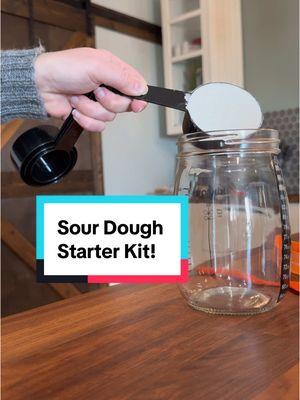 The last time I tried to make sourdough, I killed it immediately! I can’t tell you how excited I am to have this kit - to make keeping my starter alive a bit easier! #sourdough #sourdoughstarter #sourdoughkit 