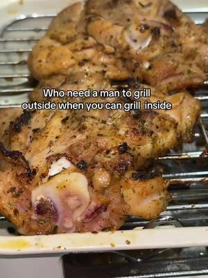 Grilled chicken #insidegrill #grillinginside  #insidesmokelessgrill #pukomc_indoor_smokeless_grill #pukomcgrill