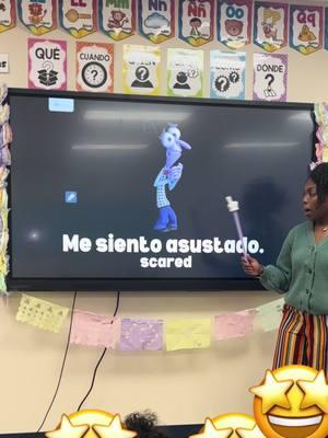 My students love inside out 2 so I decided to create an lesson on emotions in Spanish using all of the movie characters #teachersoftiktok #spanishteacher #insideout2 #fyp #blackteacher #funclass #youngteacher #liveclass 