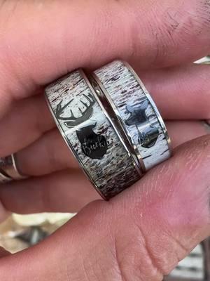 The perfect ring set for couples who love the outdoors #theantlereddoe #antlerjewelry #uniquejewelry #antlerring #uniqueengagementrings 