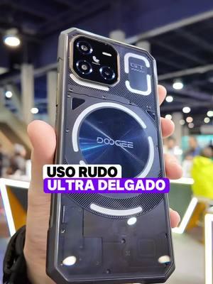 UN TELEFONO DE USO RUDO ULTRA DELGADO 🔥 Conoce el DOOGEE BLADE GT - estas son 5 de sus características más destacadas: 1️⃣ Alta resistencia: Diseñado para quienes viven al límite, este teléfono está construido con materiales ultra resistentes y un marco sólido que protege contra caídas. ¡Ideal para los que siempre andan tirando el celular por todos lados! 2️⃣ Diseño más delgado y estilizado: A diferencia de los teléfonos rudos tradicionales, el Blade GT es sorprendentemente delgado y se parece más a un smartphone convencional. Pero no te preocupes, sigue siendo a prueba de caídas. 3️⃣ Luces personalizables: La parte trasera ahora incluye luces LED configurables para distintas situaciones. ¿Fiesta? Activa el modo que se sincroniza con tu música. ¿Llamadas o mensajes? Configura patrones únicos para que nunca te pierdas una notificación importante. 4️⃣ Potencia en cada detalle: Equipado con una pantalla Full HD+ de 6.72” a 120Hz, procesador Dimensity 7050, y una cámara triple con sensor principal de 48MP. Además, tiene 12GB de RAM, expandible hasta 32GB con memoria virtual. 5️⃣ Batería duradera: Con una capacidad de 5,550 mAh, puedes estar seguro de que este teléfono aguantará tu ritmo, incluso en los días más exigentes. 💡 Dato interesante: Este modelo es ideal tanto para principiantes como para aventureros que necesitan un teléfono resistente sin sacrificar diseño y funcionalidad. Si tienes dudas o crees que debería llevarlo a casa para más pruebas, ¡te leo en los comentarios! #ces #Doogee #BladeGT #ruggedphone #maulozano  #tecnologiaconmau 