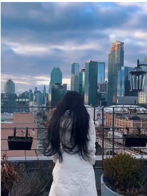 The City never sleeps, neither do I.  📍 @LightHouse Rooftop  Jacket: @LaceMade  #nyc #rooftop #explore #city #views #skyline #explore #citythatneversleeps #nuevayork