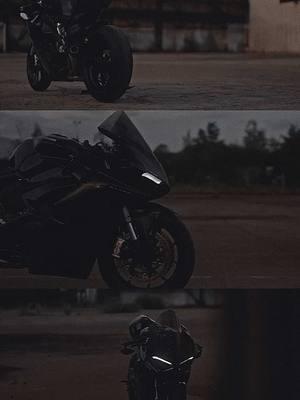 Blacked cr: layed_black #original #fyp #motorcycle #motorbike #bikerhub #motorcycles #bikergirl #bikesoftiktok #bikerguy 