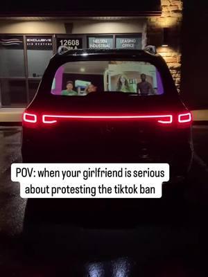 TikTok ban has people protesting the streets #tiktokmarch #protesting #protest #tiktokban #tiktokrefugee #socialmediaaddiction #girlfriend 