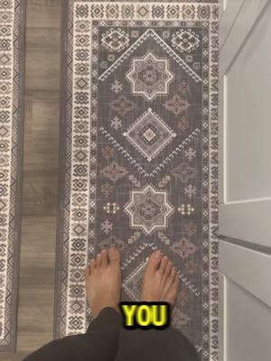 This is amazing #runnerrug #rugset #rugs #kitchenrug #floormat #bathroomrug #rug #homedecorideas #kitchendecorideas #ttslevelup 