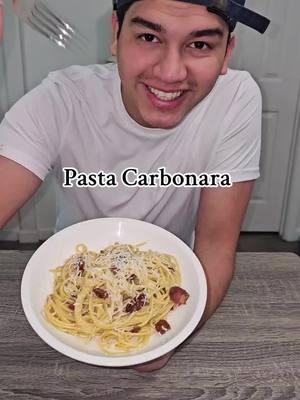 Receta pasta carbonara  Ingrediente  454 gramos de pasta 4 yemas de huevo  Queso parmesano  Pimienta negra recién molida  Tocino de primera  Para ver el proceso porfavor mirar el video completo muchas gracias los quiero mucho #chriscooking #pastatiktok #pastacarbonara #pastarecipe #nicaenusa🇳🇮🇺🇸 ##recetasfaciles 