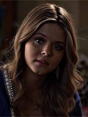 if only alison was honest from the beginning #prettylittleliars #pll #alisondilaurentis #sashapieterse #emilyfields #shaymitchell #emison (original content)