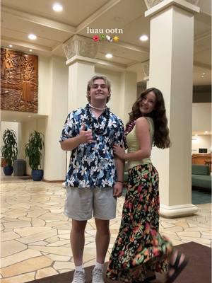 I was SO excited to get to wear a lei!!! #ootn #coupleoutfits #hawaiioutfits #luau #vacationoutfits 