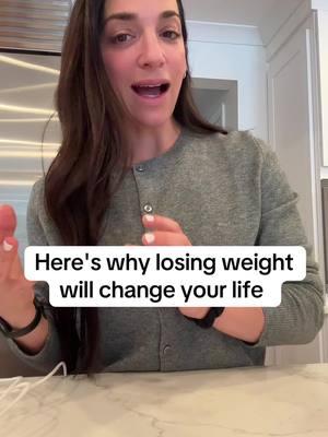 You're right... people might not care about what I look like- but I care.  I care what I feel like and how it effects my confidence.  Because when you feel good in your skin- you show up different. Your body is your best accessory. Period.  #weightloss #transformationtuesday #weightlosschallenge #macrofriendly #caloriedeficit #weightlossrecipe #postpartumweightloss #macrocoach #weightlosscheck #postpartumweightloss #loseweightafterbaby #weightlosstipsforwomen #weightlosstransformation #weightlosstransformation 