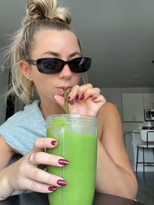 Soooo yummy #greenjuice #greenjuicerecipe #morningjuice #healthyrecipes #healthysmoothie #fypシ 