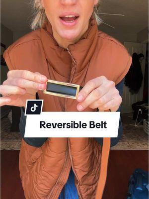 You don’t have to worry about having two belts when you can have both black and brown with one belt. I’ve been loving this concept! #belt #reversiblebelt #beltbuckle #womensaccessories #stylingtips #accessorytips #brownbelt #blackbelt 