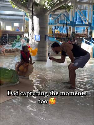 Capturing the moments 🥰 #MomsofTikTok #dadsoftiktok #dadlife #moments #toddlersoftiktok #toddlermom #bdaycelebration 