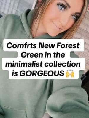 @Comfrt #hoodie #hoodies #hoodieseason #comfrt #comfrtclothing #comfrthoodie #forestgreen 