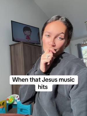 When that Jesus music hits #jesusmusic #jesusisking #godisgood #christianmusic 