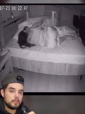 poseida mientras duerme #bruja #chupacabra #skinwalker #paranormal #paranormalactivity #actividadparanormal #fantasmas #miedoyterror #paranormaltiktok #terrorsobrenatural #ovnis #greenscreenvideo #sirena #sirenareal #miedo #hada #nahual