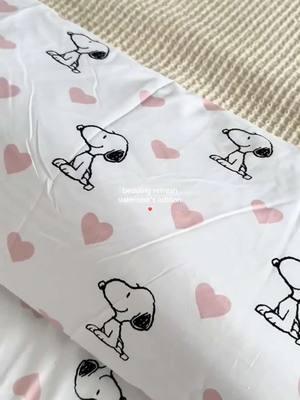 valentine’s day bedding refresh💝  #fyp #bedding #sheets #beddingsheets #ValentinesDay #valentinesdaybedding #valentinebedding #beddingset #beddingrefresh #newbedding #snoopy #valentine #newsheets #valentinesdaydecor 