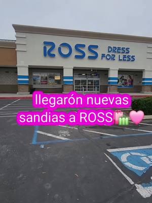 llegarón nuevas sandalias a ross 🛍🩷 #sandalias #rossdressforless #tiendaross #ross #barato #shopping #compras 