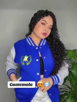 Chicas se pueden pedir una talla menos si no les gustan flojos los jackets , yo estoy usando una talla S en el video 🫶🏻🇬🇹. #thecurlyyyshop #TikTokShop #thecurlyyyshop94 #guate #guatemala🇬🇹 #guatemala🇬🇹 #guatemala🇬🇹viral #guatemala_502 #guatemalatiktok #guatemalan #502 #502🇬🇹 #losangeleslakers #california #maryland #chapines502🇬🇹 