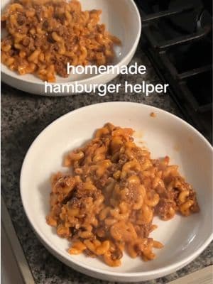 Replying to @pandamclaus13 this came out SO good 😋  ingredients: ground beef noodles  onion green pepper s&p garlic powder  onion powder  paprika  tomato paste milk butter cream cheese beef stock cheese #hamburgerhelper #dinner #easydinner #dinneridea #momonabudget #DinnerIdeas 