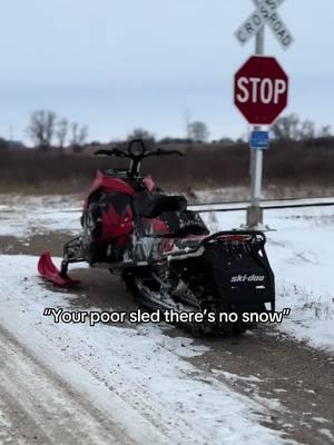 #snowmobiles #snowmobile #snowmobiling #skidoo #ford #Relationship #truck #relatable #minnesota #mn #polaris #money #crashout #snowmobiler #fyp #relate #sled #sledder #real #fy #snow #cry 