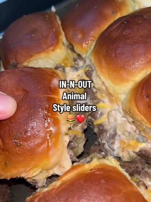 IN-N-OUT Sliders 🍔😋 #foryoupage #fyp #viral #trending #cooking #innoutsaucerecipe #innoutsliders #foodtiktok #food #EasyRecipe #slidersrecipe #creatorsearchinsights 