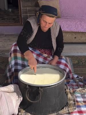 Sweet village Life❤️ #pirozhki #creamfilled #creamfilledporozhki #piroshki #dessert #ruralcuisine #rural_cuisine #villagelife #countrylife #gilan #mazandara #iran #ruralcuisine #rural_cuisin #rural_life #villagelife #countryl #rurallife #rural #ASMR #asmrcooking #relaxingvideo #goodmood #goodvibe #vibe #Vlog #cooking #gilan #mazandaran #usa #usa_tiktok #usa🇺🇸 #usatiktok #newyork #newyorkcity #newtrend 