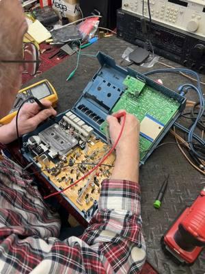 Don working away on this tricky little portable Tascam cassette deck.  #vintageaudio #hifiaudio #audiophile #audiophiles #workvibes #vintagestereo #stereosound #stereo #classicaudio #vintage #cassettes #tape #lostart #musictherapy