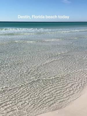 The water is looking so clear 🌊🏝️⛱️ #destinflorida #destinfloridavacay #destinfloridabeach #destinairbnb #wheretostayindestin 