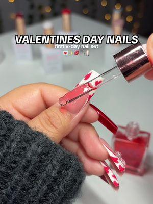 my first Valentine’s Day nails set of the season using @NailzKatKat ‘Be Mine’ gel polish collection! 💌 #valentinesdaynails #vdaynails #valentinesnailart #ValentinesDay #valentinesnails #heartnails #cateyenailart 