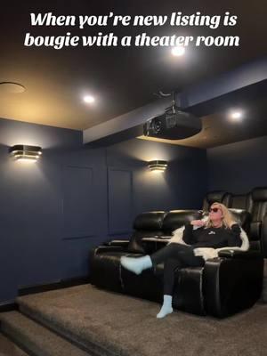 The staging fur rug and my static hair 😂😎 #realtor #justlisted #forsale #realestate #stlrealtor #tiktokrealtor #funrealtor #realtoroftiktok #stl #stlouis #stlouismo #future 