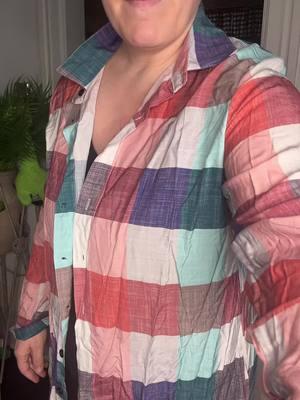 I also ADORE the colors on this shirt.  I’m used to the regular styles of plaid shirts.  So so cute on and feels really comfortable!  #cuteshirts #buttondown #TikTokShop #tiktokshopping #shoppinghaul #tiktokshopfinds #socute #loveit 