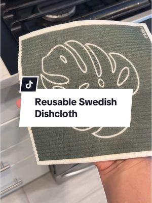 This Reusable Swedish Dishcloth replaces your paper towels and will save you so much money. #dishcloth #KitchenHacks #swedishdishcloth #reusabledishcloth #kitchenware #kitchenessentials 