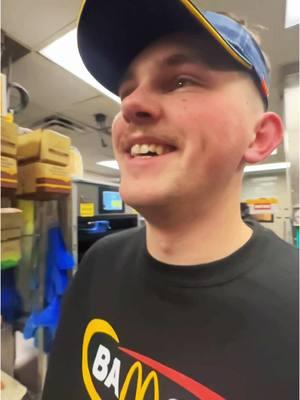 This guy is the fastest sandwich wrapper at McDonald’s! 😳 #mcdonalds #fastfoodlife #fastfoodworkers #fyp #viral #tiktok #fastfoodemployees #fastfood #foryou #foryoupage #mcdonaldsworker #mcdonaldslife #fast 