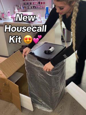 Thank you to my client for the birthday gift 😍💕 #housecall #miaminailtsch #miaminails #housecallkit 