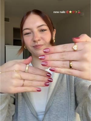 Much needed bc mine were crazy looking after moving😃✨🍒⭐️🍓color was a light ish berry red with white chrome! (inspo @spencer barbosa🧚🏻 ) #nails #nailinspo #redchromenails 