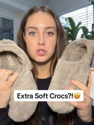 We’ve all been waiting for this style🤩 soft top hard bottom these crocs are soo cute 🥰🥰 #crocs #corc #crocsgang #crocsslippers #TikTokShopYearEndSale #ttslevelup #TTSDelightNow #tiktokshopcreatorpicks 