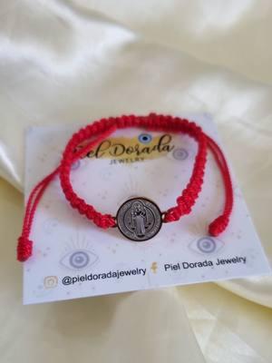 New Stainless Steel St.Benedict Bracelet ✨️ Shop www.pieldoradajewelry.com  #sanbenitoabad #sanbenitobracelet #redstring #protectionbracelets #redbracelet #bracelets #pulseraroja 