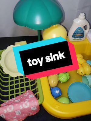 This adorable kitchen sink toy kept my kids busy for roughly 2hrs straight. Everything you see comes with this sink 🥰 I highly recommend this for your little one. #kitchensink #playsink #toddlertoys #waterplay #toddlermom #toddlergifts #kitchentoy #creatorsearchinsights 