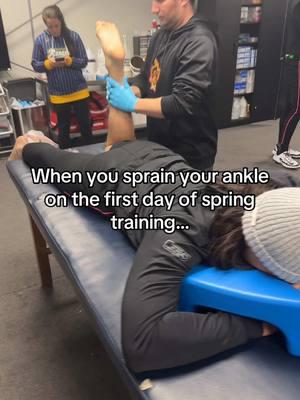 I’m now 3/3 in getting injured on the first day of spring training…  • • #puddingankles #injury #bananaball #springtraining #777 #thepartyanimals 