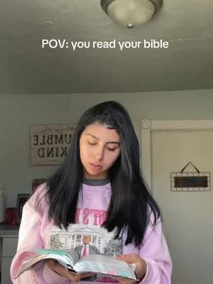 Currently in the book of Acts and I can’t stop smiling #foryoupage #fyp #tehe #foryoupage #WomanOfGod #ChristianGirl #God #christianity #tiktokban #Jesus 