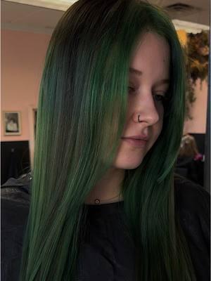 Green 💚🖤  #greenhaircolor #greenhair #green #newnan 