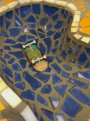 Mosaic Fingerboard Pool PT2🔥 #lcboards #lcfingerboards #fingerboard #fingerboarding #skate #techdeck #fingerskate #DIY 